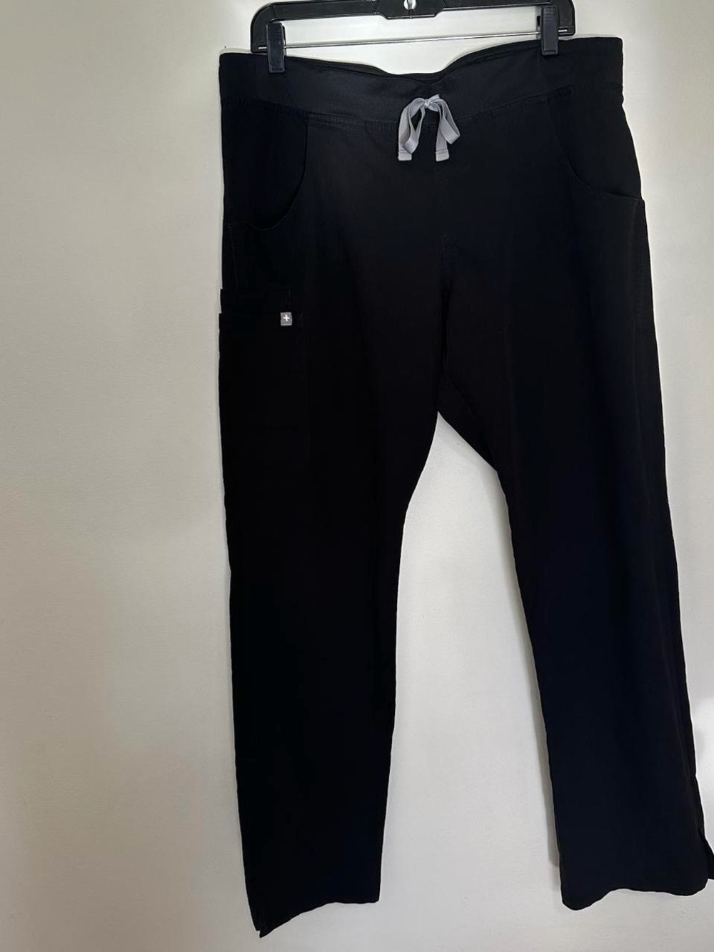 Figs Cade cargo scrub pants